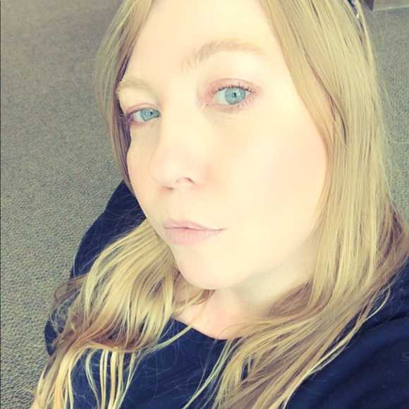 Meet your buyer/seller 😘❤️💜 - Picture 7 of 8